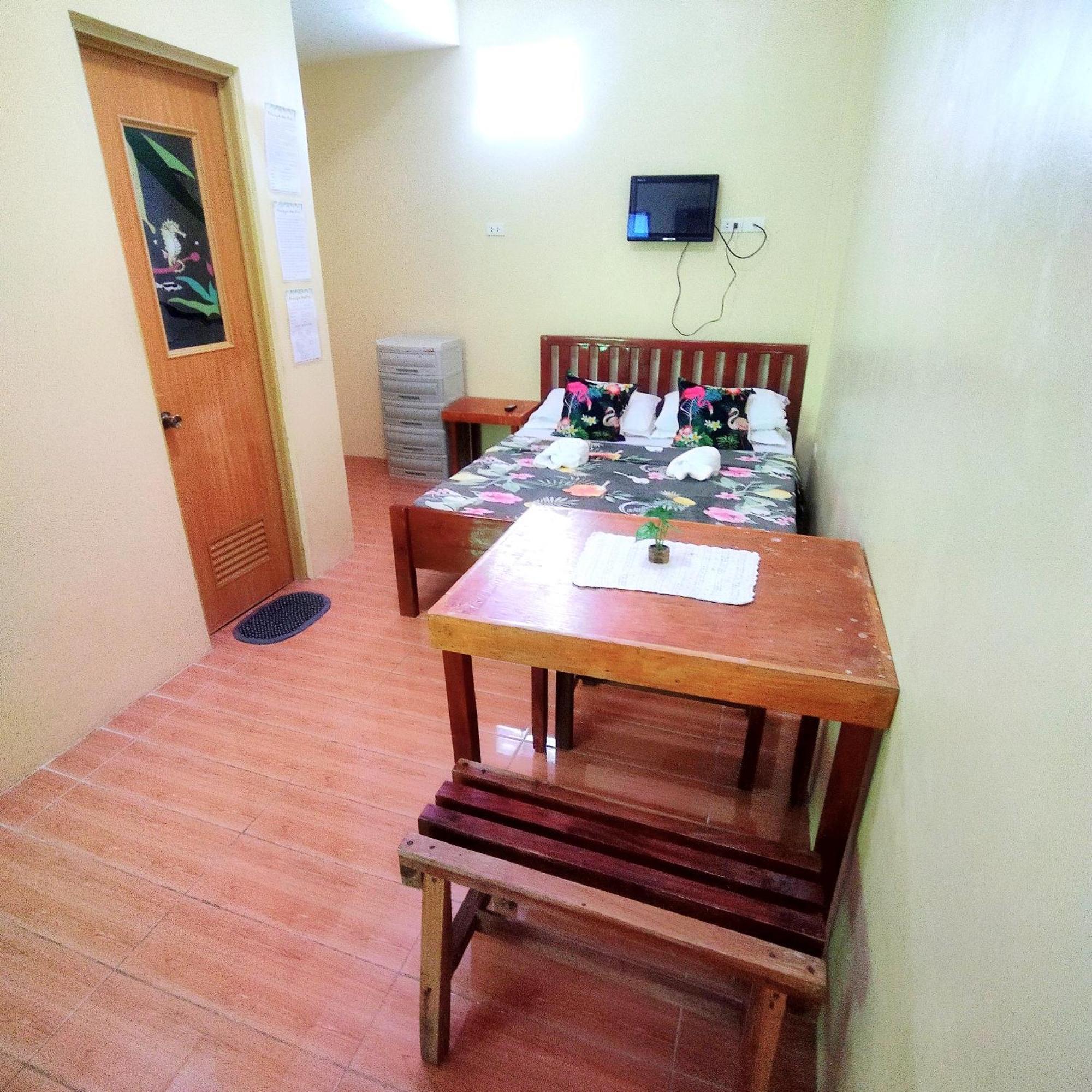 Pamujo Hostel Baclayon Room photo